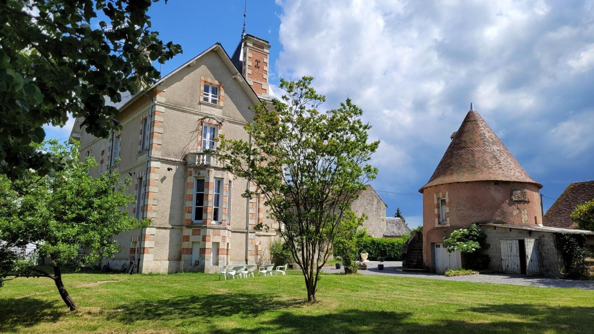 Villa Saint Pierre La Trimouille Exterior photo